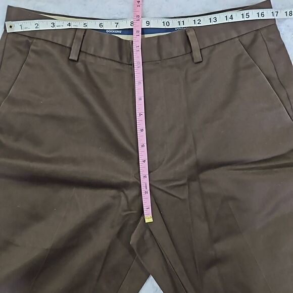 Dockers Flat Front Classic Fit 34 x 30 Brown Dress Pants - Picture 5 of 6